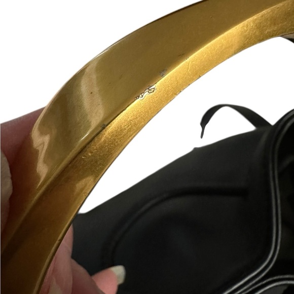 DONNA KARAN LAWRENCE BUCKET BAG BLACK W/GOLD HANDLE - Picture 9 of 13